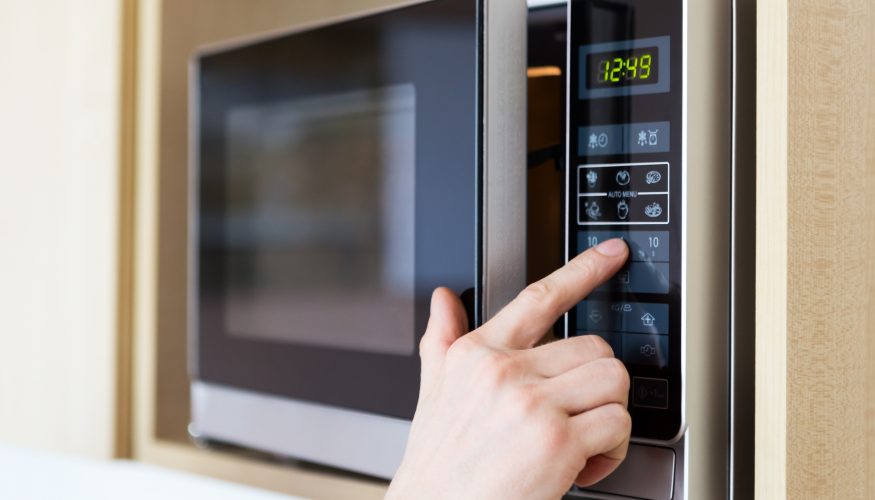 mikrowelle-kochen Mit der Mikrowelle kochen – Vorteile und Nachteile