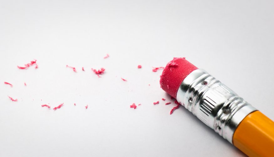mit-dem-radiergummi-flecken Mit dem Radiergummi Flecken entfernen