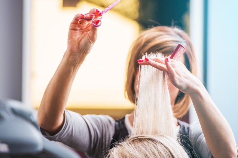 Haare schneiden – So sparen Sie viel Geld