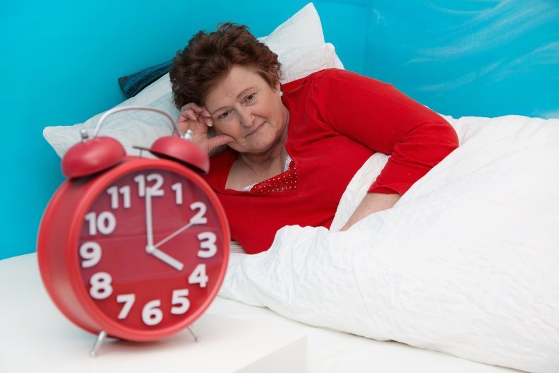 Schlafstörungen im Alter – 6 Tipps für ruhigeren Schlaf