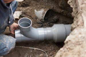 lay sewage pipe