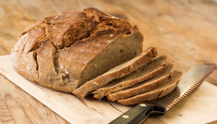 https://www.haushaltstipps.net/wp-content/uploads/altes-brot-aufbacken Altes Brot aufbacken – 2 Möglichkeiten