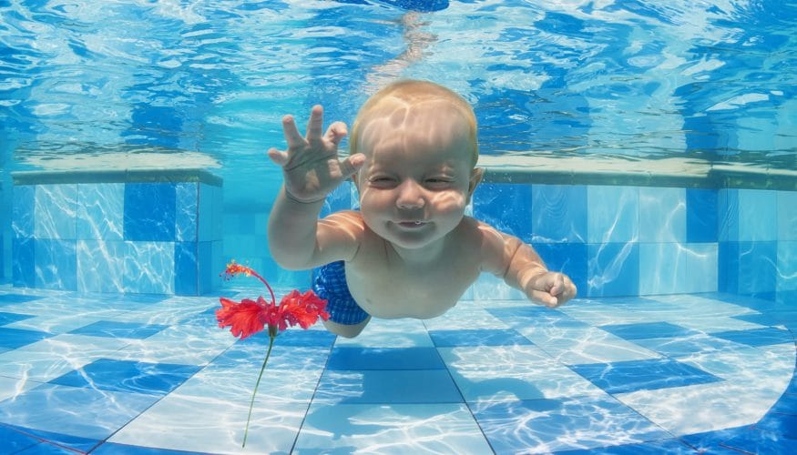 https://www.haushaltstipps.net/wp-content/uploads/baby-taucht Können Babys tauchen?