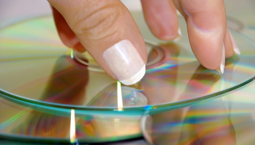 https://www.haushaltstipps.net/wp-content/uploads/cd-kratzer-endtfernen Kratzer auf CD entfernen – 3 Tipps