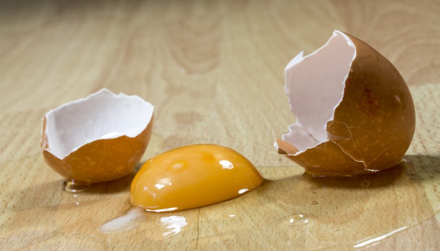 https://www.haushaltstipps.net/wp-content/uploads/eierflecken-entfernen Eierflecken entfernen – 7 Tipps