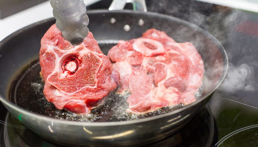 https://www.haushaltstipps.net/wp-content/uploads/fleisch-scharf-braten Fleisch scharf anbraten – Schließen sich dadurch die Poren?