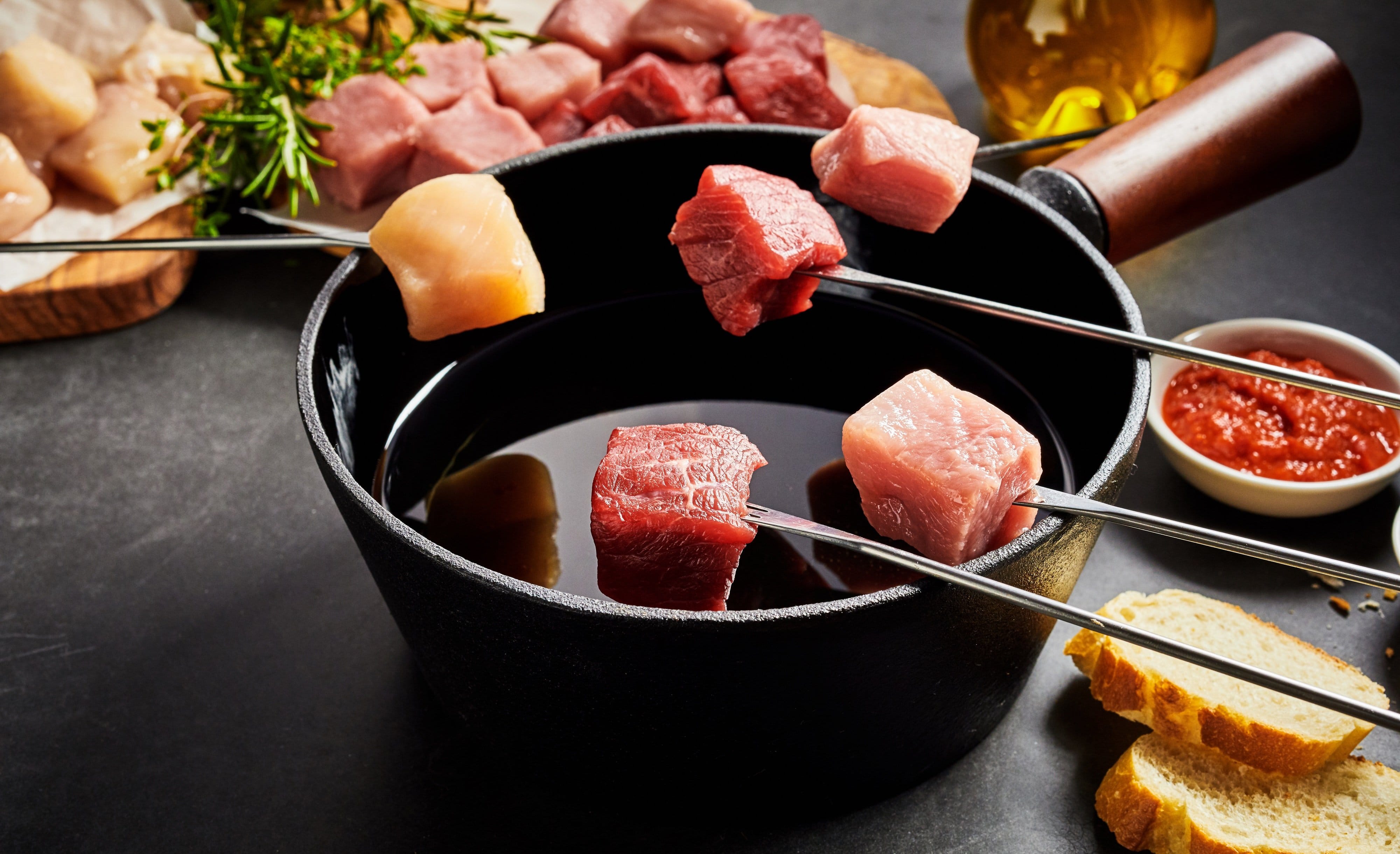 Fleisch Fondue Mit Raffinierten So En Rezept Rezepte So En Rezepte ...