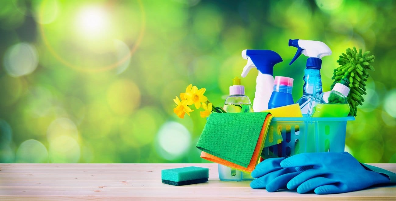 Frühjahrsputz Haus und Garten komplett reinigen