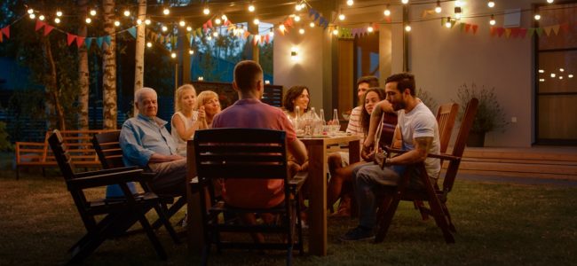 Gartenparty Ideen: So gelingen Barbecue und Sommerfest