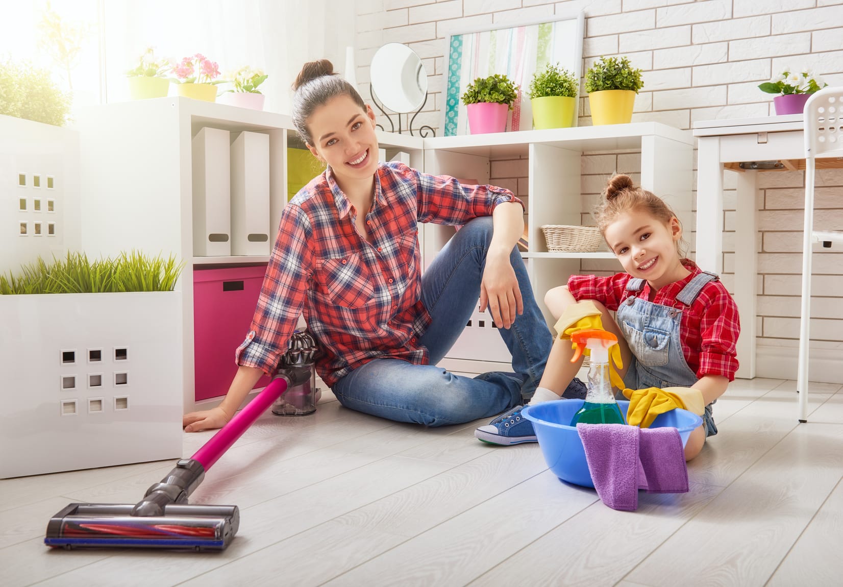 Haushaltsplan für Kinder: So motivieren Sie Ihre Kinder zur Hausarbeit