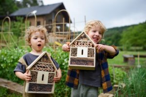 Insektenhotel bauen Kinder
