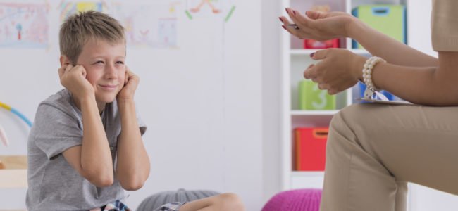 Tics bei Kindern: Das müssen Sie über die Tic-Störungen wissen