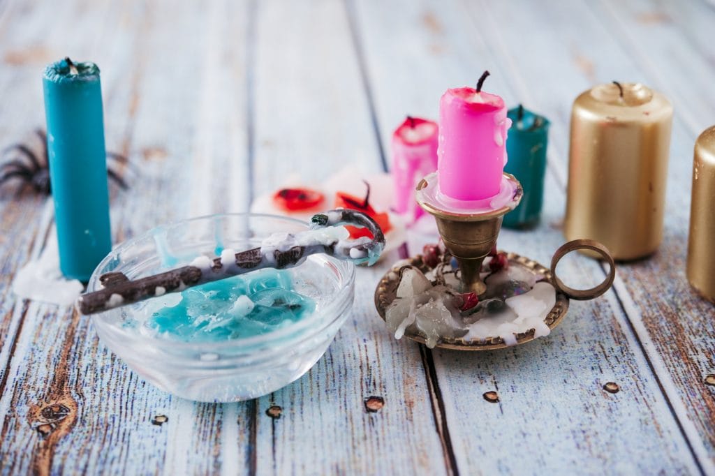 Wachsflecken entfernen 7 Tipps & Tricks!