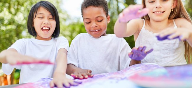 Kindergeburtstag feiern – So veranstalten Sie ein gelungenes Gartenfest