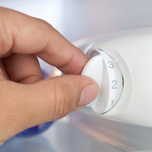 Kühlschrank kühlt nicht mehr: Ursachen und Reparatur