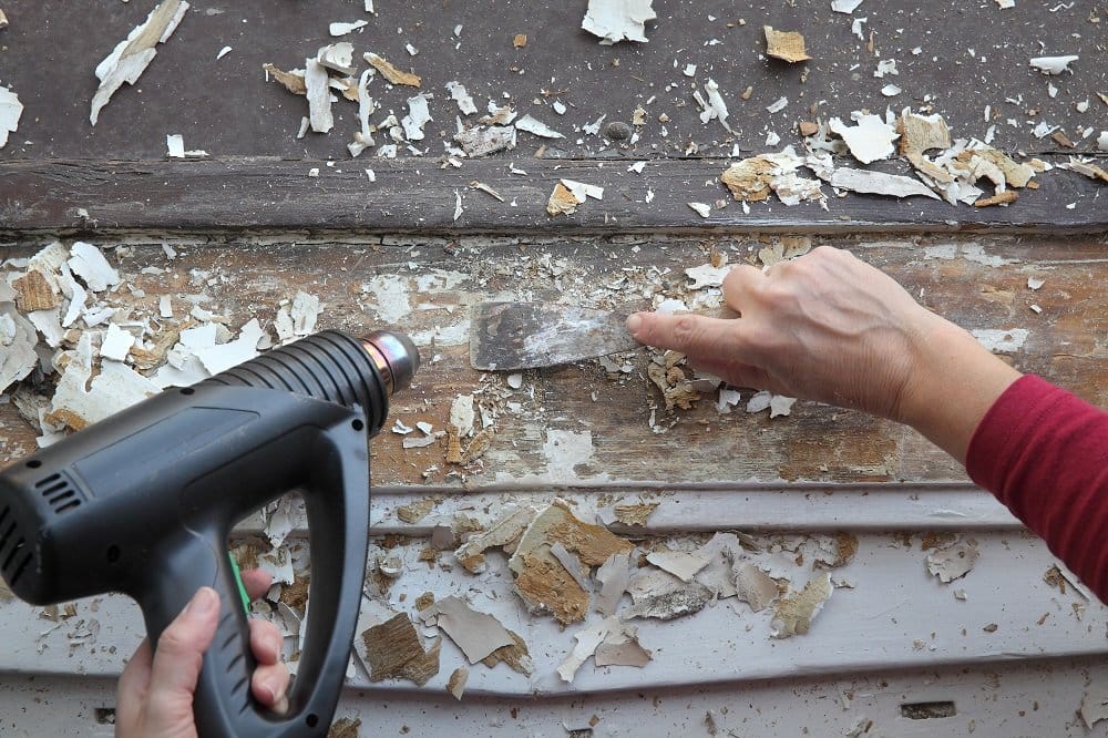 Lack von Holz, Metall oder Kunststoff entfernen