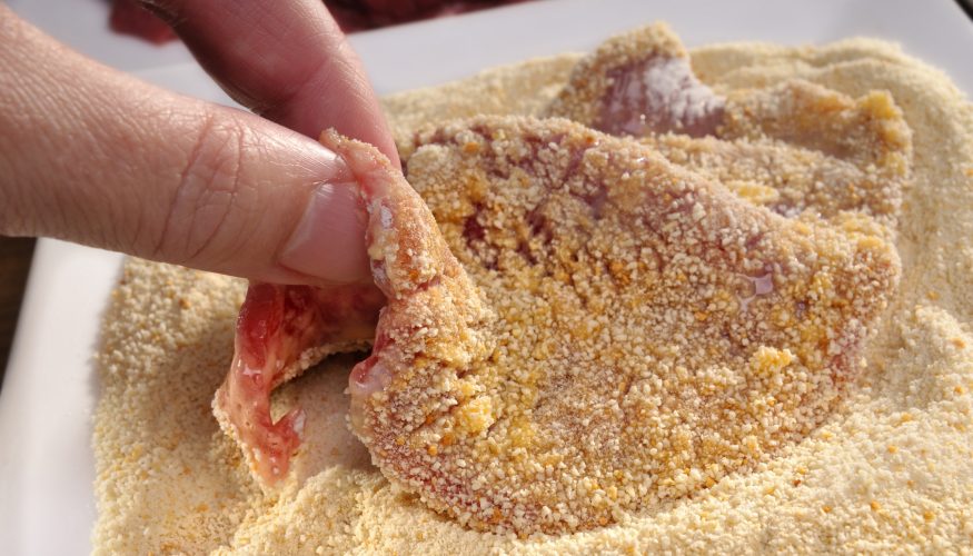 https://www.haushaltstipps.net/wp-content/uploads/panade-weiterverwenden Schnitzel-Panade weiter verwenden