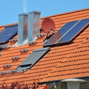 photovoltaikanlage auf ziegeldach