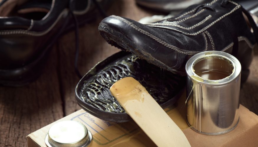https://www.haushaltstipps.net/wp-content/uploads/schuhe-selbst-reparieren Schuhe selbst reparieren – So funktioniert’s