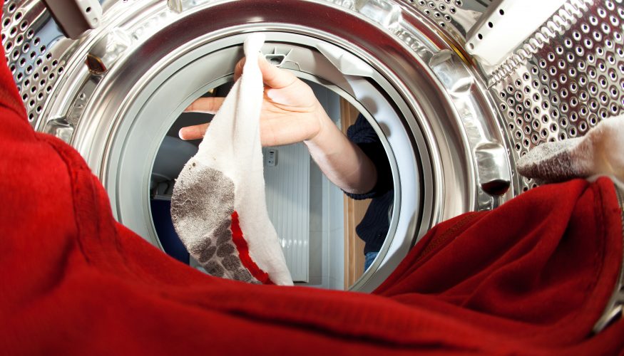 https://www.haushaltstipps.net/wp-content/uploads/socken-in-der-waschmachine Socken in der Waschmaschine – 3 Tipps wie sie nicht verschwinden