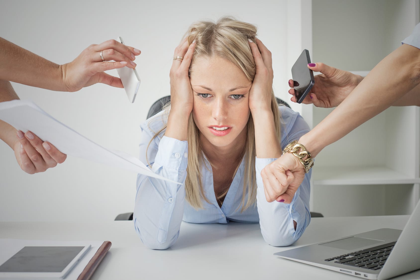 Stress am Arbeitsplatz vermeiden – 10 Tipps & Tricks!