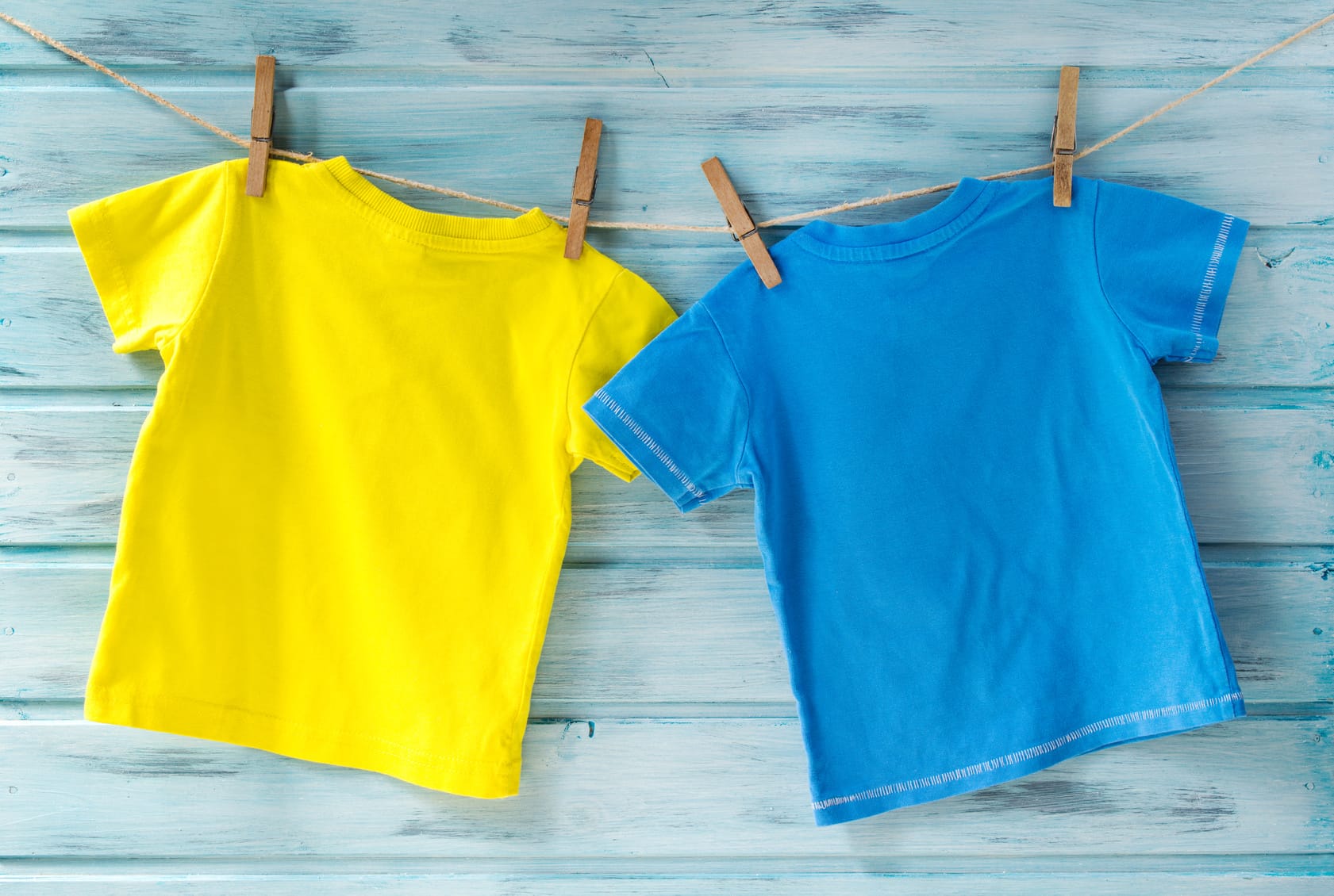 https://www.haushaltstipps.net/wp-content/uploads/tshirt-form-waschmaschine Verlieren T-Shirts in der Waschmaschine ihre Form?