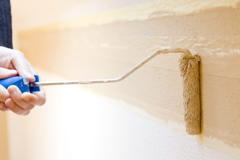 Decke streichen Schritt für Schritt Anleitung