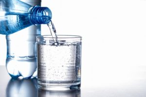 mineralwasser mit kohlensaeure
