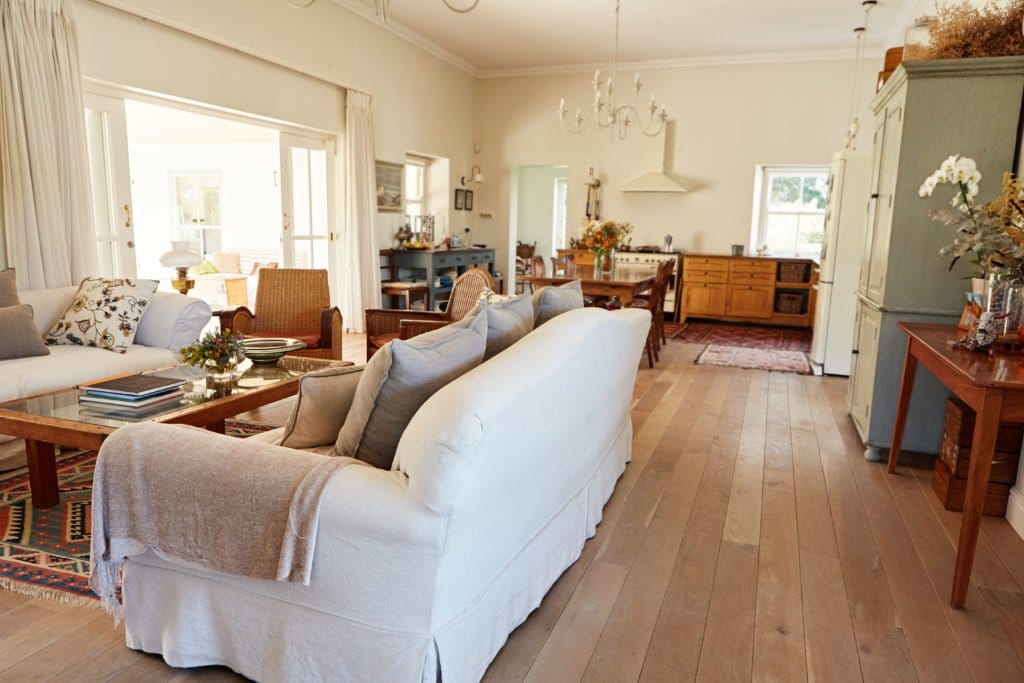 Weiße Möbel kombinieren: mit diesen 5 Ideen klappt's!